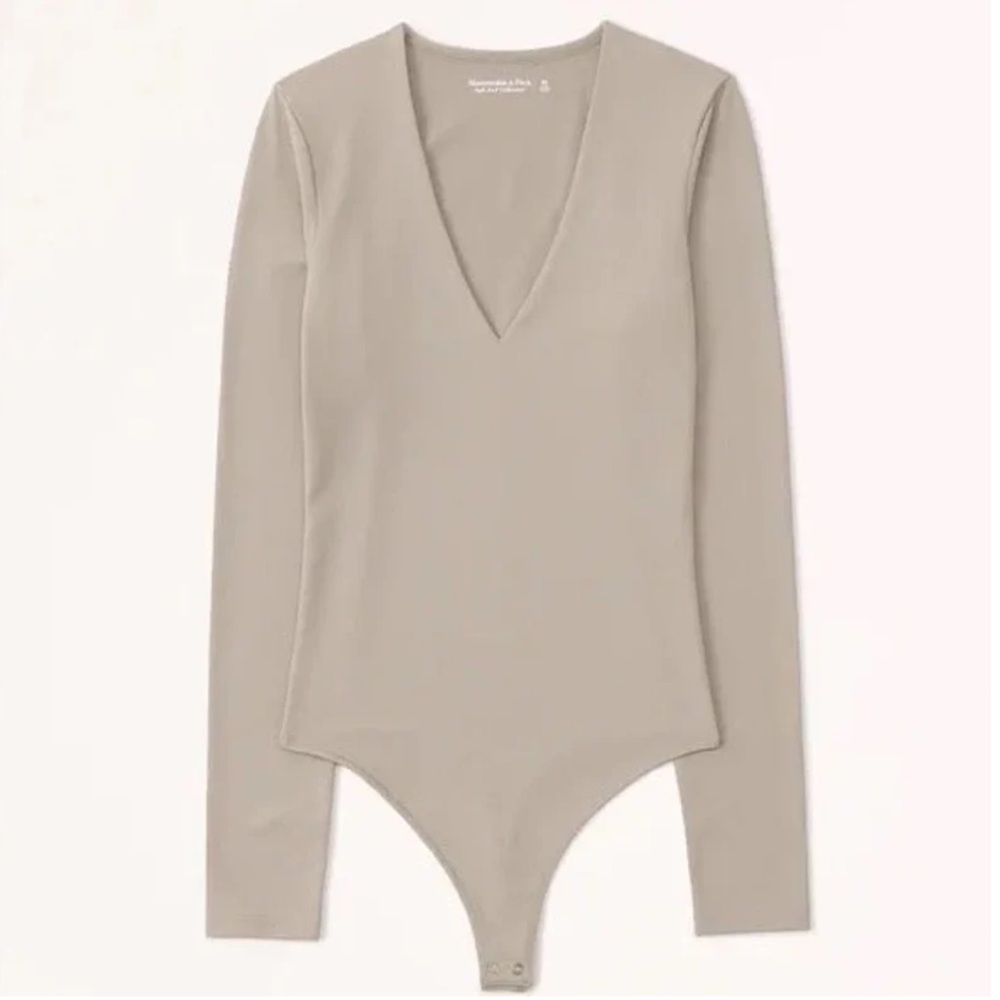 Abercrombie & Fitch Soft A&F Collection V-Neck Long Sleeve Bodysuit Taupe M